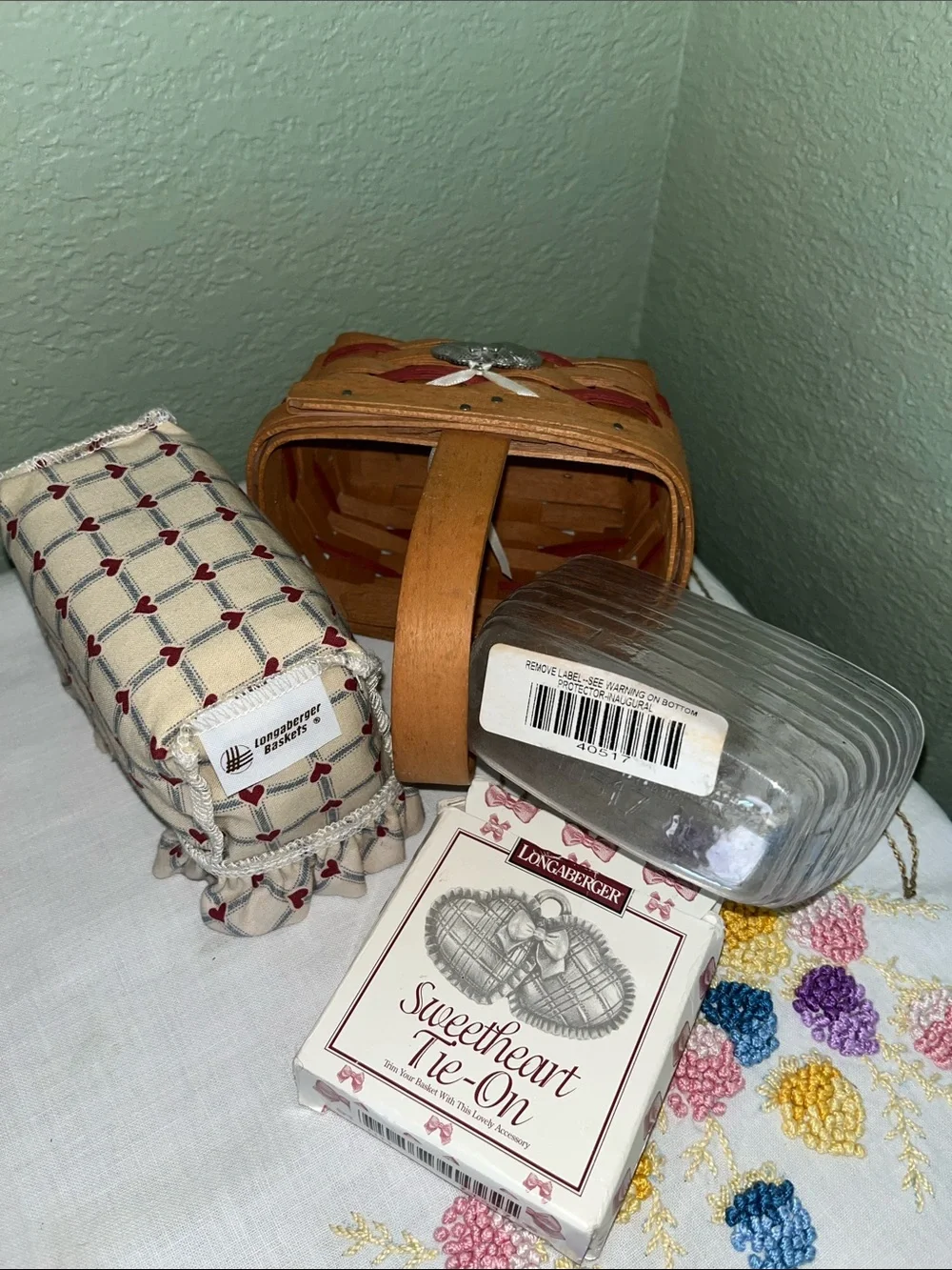 Longaberger Leftie SWEETHEART Chore basket, Pewter Heart Shape Tie-On